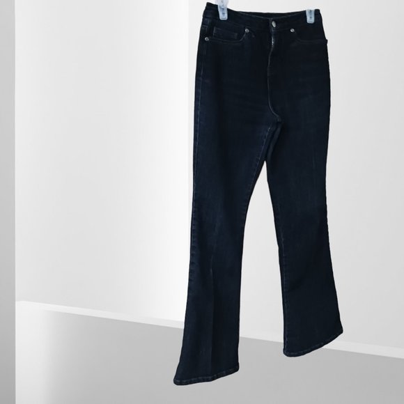 ❤️🛍️Denver Hayes " Mom Jeans" Women's High Waist Boot Cut Jeans  ❤️🛍️Size 4 - Picture 4 of 9